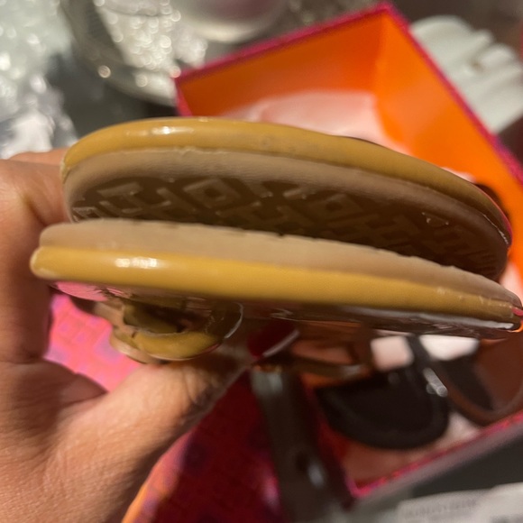 Tory Burch Miller - Size 7.5 Sand Patent - Picture 5 of 10